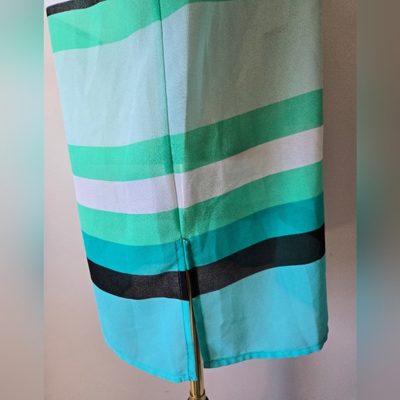 Michael Kors Semi Sheer Green, White And Black Striped Tunic Blouse. Size Small - Picture 6 of 13